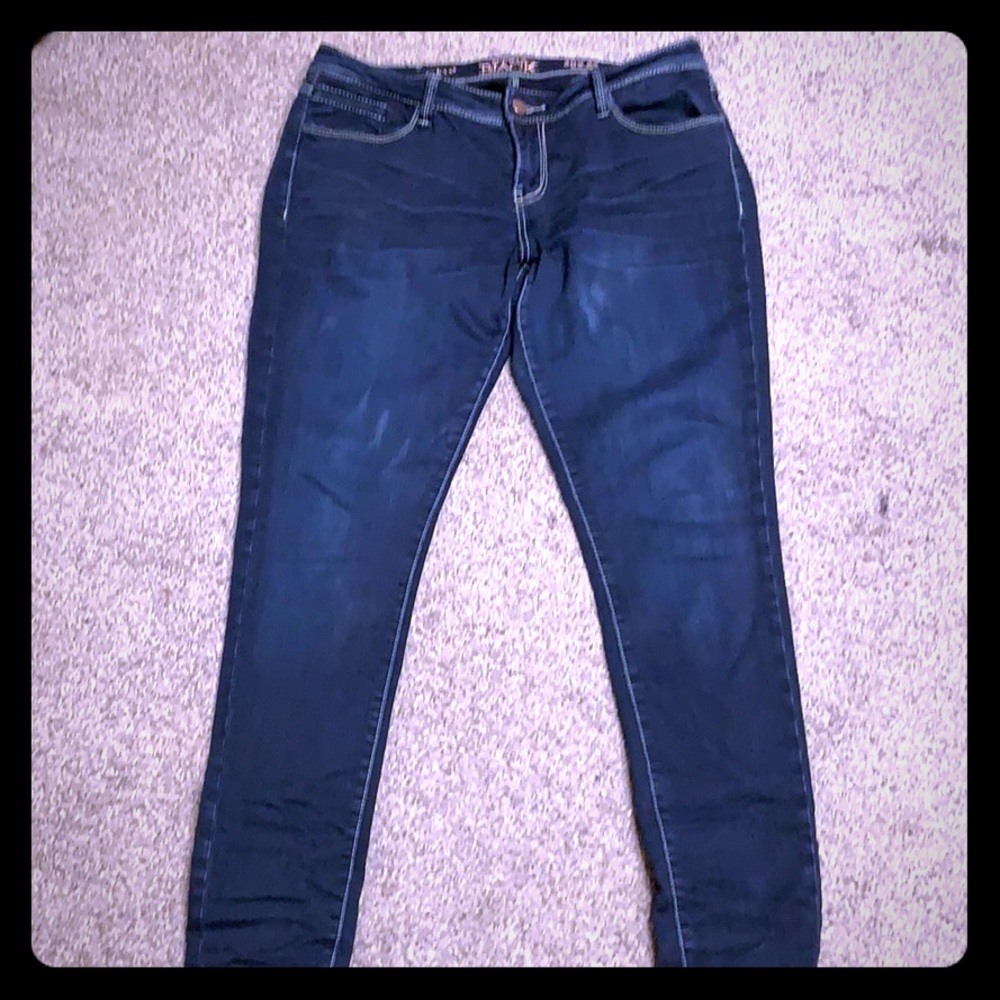 Buckle jeans